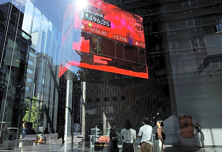 Asia stocks skittish as Middle East anxiety offsets AI optimism