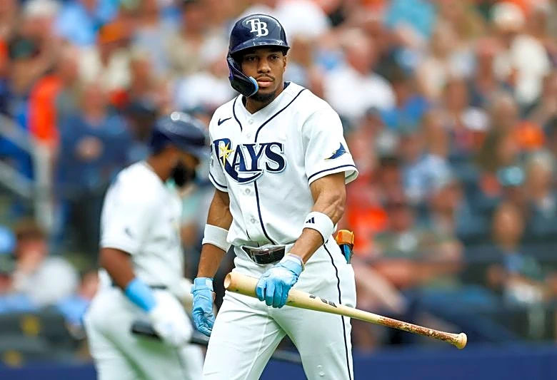 Rays’ Chandler Simpson (mouth), Taylor Walls (hamstring) exit vs. Tigers