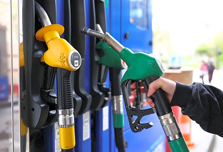 Euro zone inflation rises again, reinforcing case for ECB hike