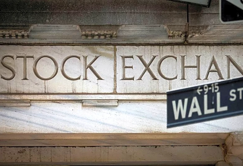 US fund management firms back 401(k) alternative assets proposal, but others worry about risks