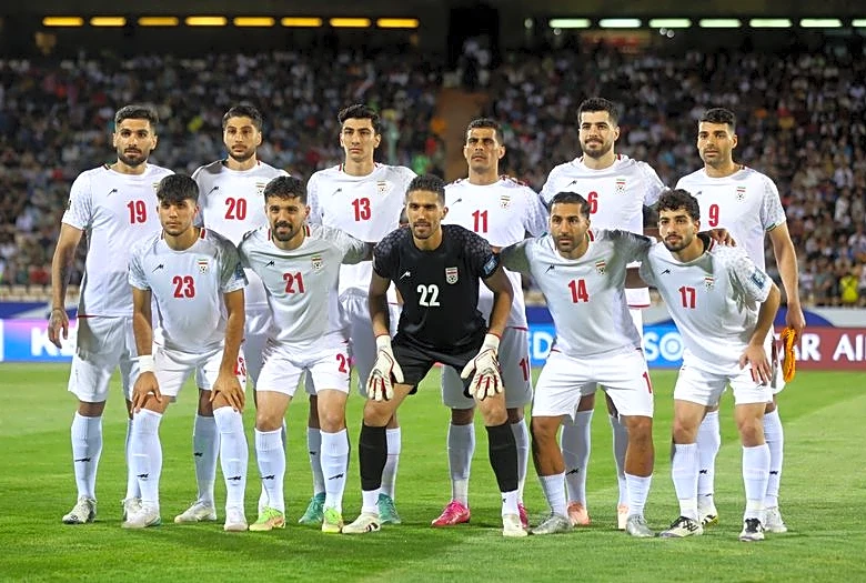 Soccer-Amid disruption of war, Iran's aging squad eye World Cup progress
