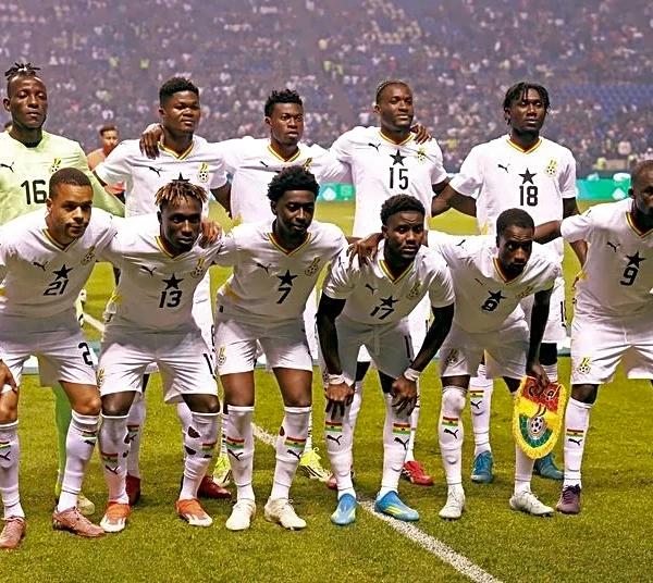 Soccer-Ghana's late coaching switch to Queiroz could boost World Cup hopes