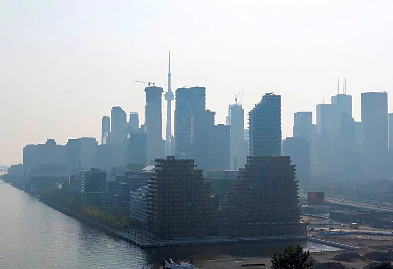 Canada's services PMI edges up to 18-month high, operating costs accelerate