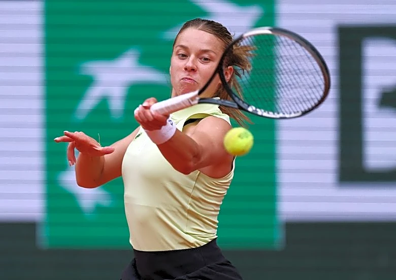 Tennis-Chwalinska emerges from depression and Swiatek's shadow to shine at Roland Garros