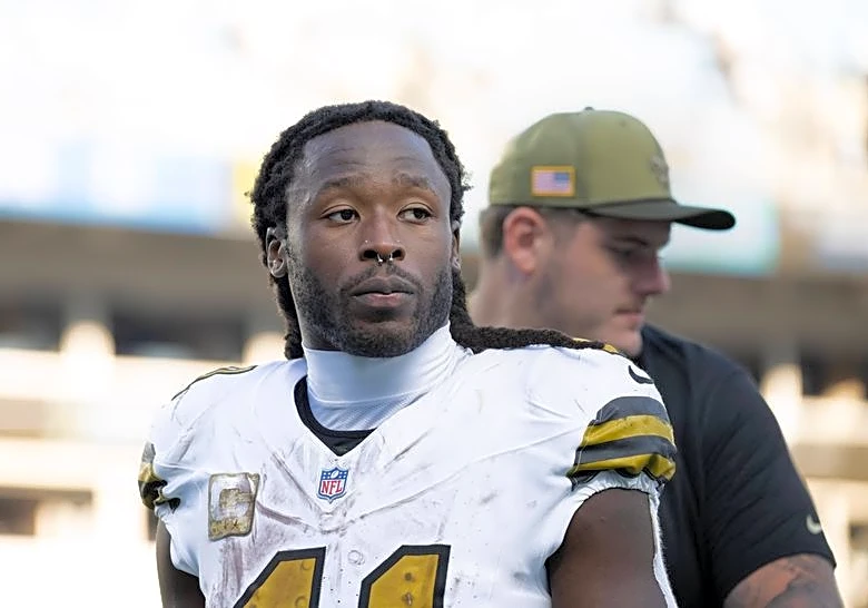 Saints RB Alvin Kamara reports to team OTAs