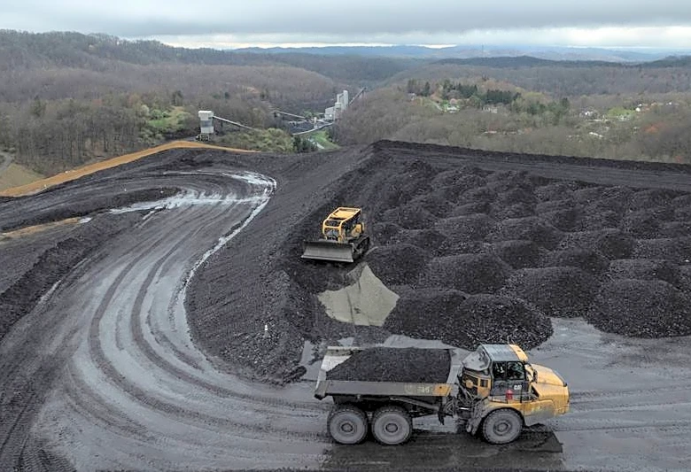Trump to unveil $700 million coal support plan using emergency powers