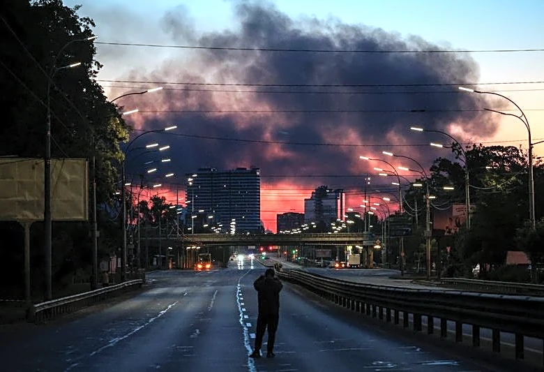Zelenskiy, in open letter, invites Putin to talks to end the war