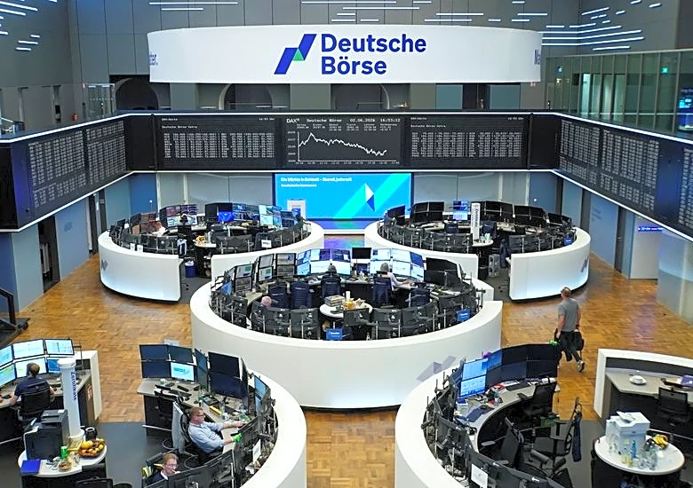 European shares slip as Mideast tensions linger; tech stocks pause rally