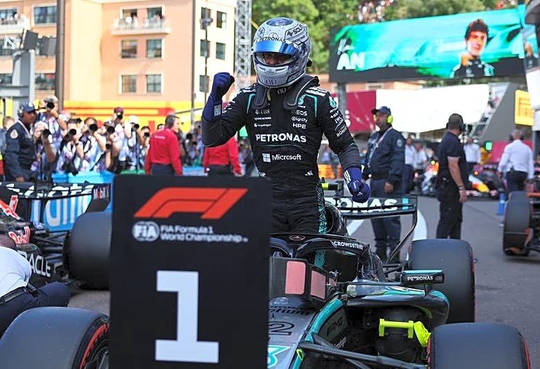 Motor racing-Antonelli snatches Monaco pole with 'magic lap' for Mercedes