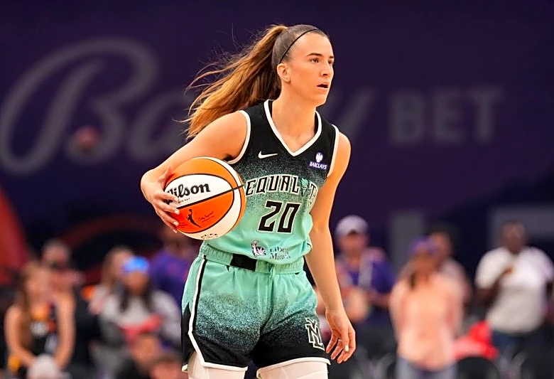 Liberty guard Sabrina Ionescu (back) out again vs. Fever