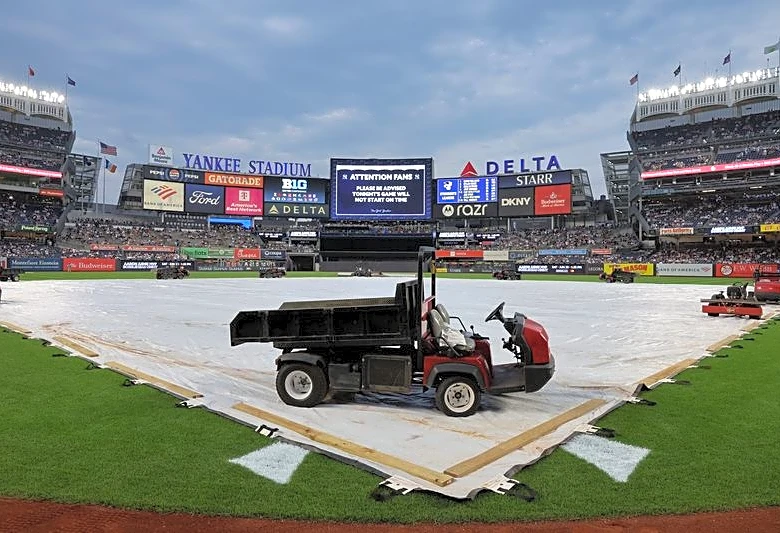 Yankees-Red Sox game Saturday postponed