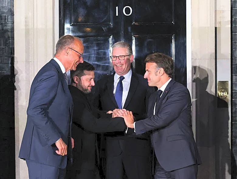 Zelenskiy in London for talks with Starmer, Macron and Merz