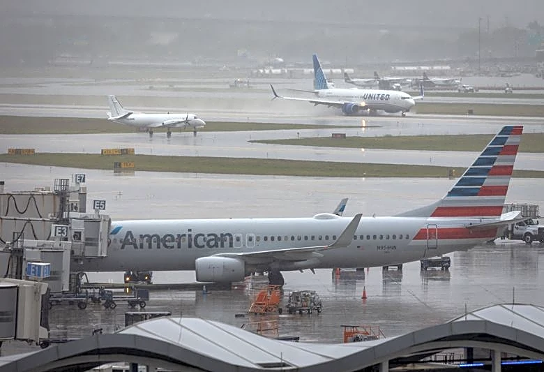 US airlines' fuel costs soared in April to $6.5 billion