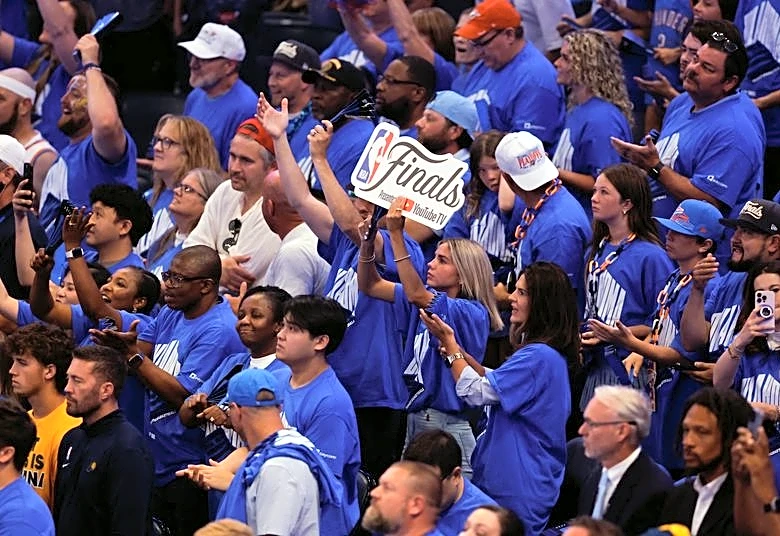 Ticket prices for NBA Finals Game 3 slashed in half