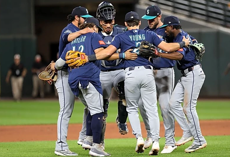 Fifth-inning grand slam lifts Mariners over Orioles