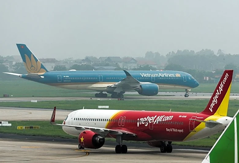 Vietnam orders airlines to accelerate U.S. deals as Washington trade probes mount
