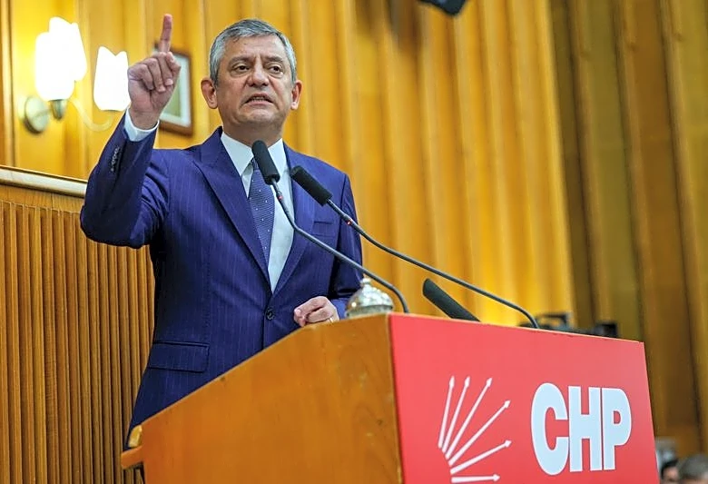 Rival leaders of Turkey's main opposition party call competing meetings