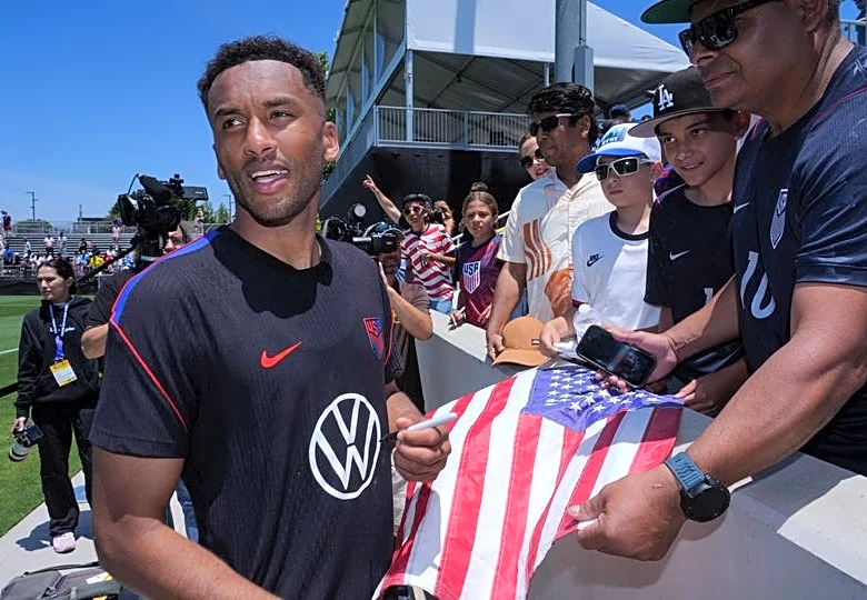 Soccer-Interest climbs for soccer across North America before 2026 World Cup, study shows