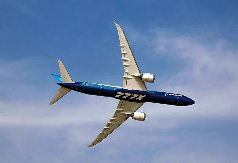 Emirates upbeat on Boeing 777X, no progress in Airbus A350-1000 engine spat