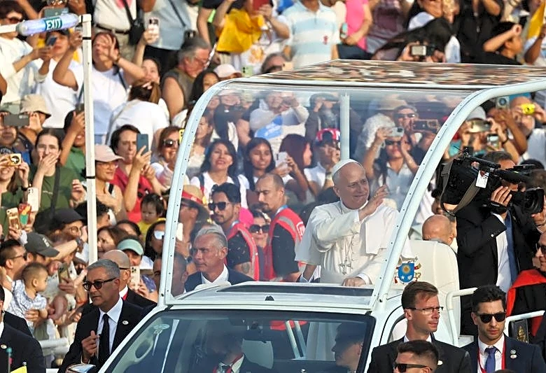 Pope speaks Catalan in Barcelona, nodding to local identity on Spain tour