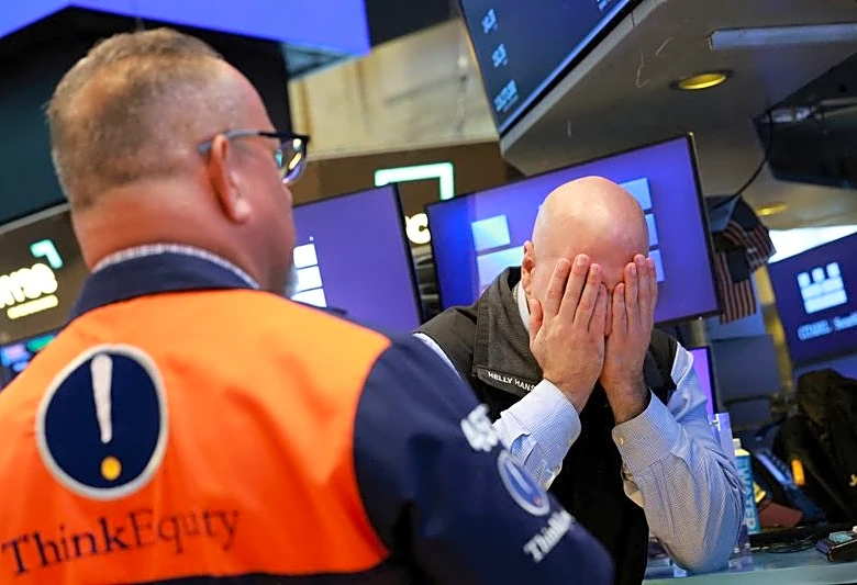 Trading Day: When the chips are down