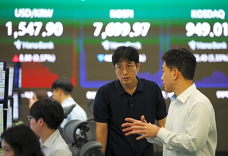 Retail investors hit borrowing limits at South Korean brokerages, think tank says