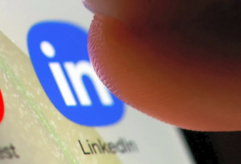 LinkedIn launches new effort in push to capture business advertisers
