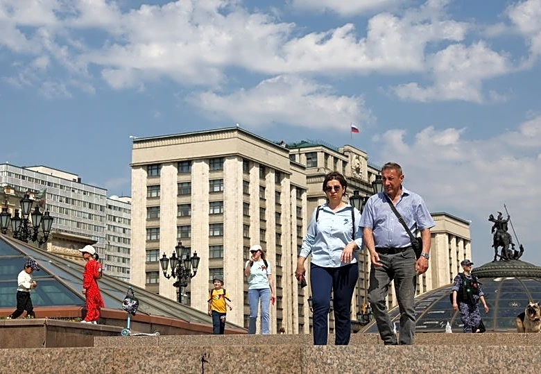 Russian government wins right to change debt, spending plans with no public hearings