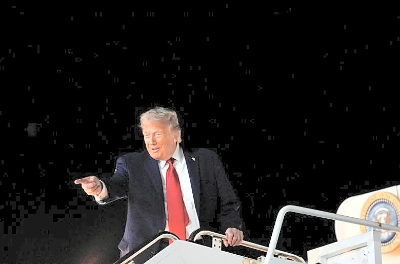 Trump directs Pulte to downsize spy office as he tries to end standoff over appointment