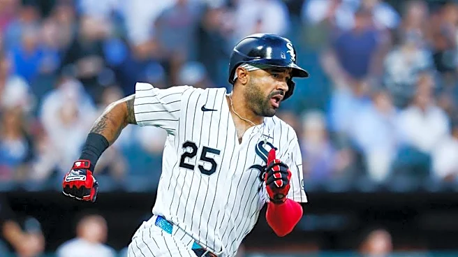 Phillies obtain veteran OF Derek Hill from White Sox
