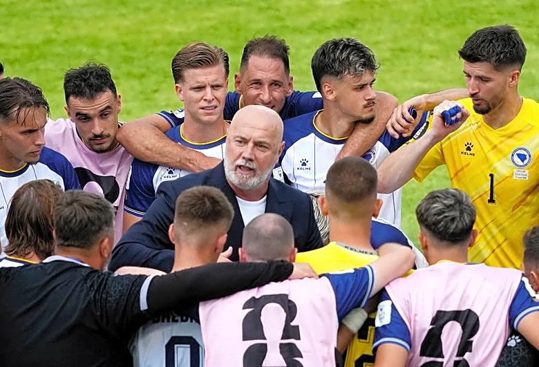 Soccer-Bosnia coach rues passive approach in Canada draw, but satisfied with result