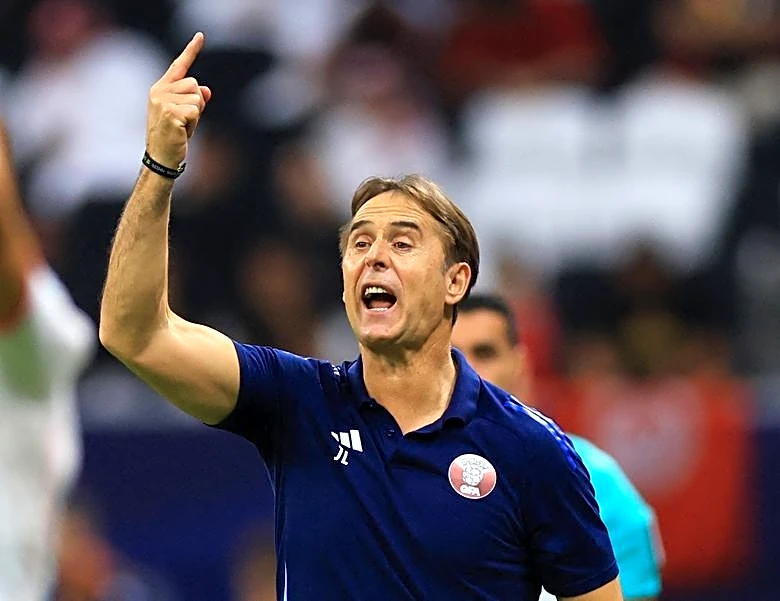 Soccer-Qatar not expecting gifts as they chase World Cup dream, says Lopetegui