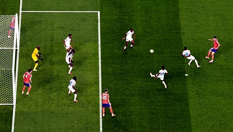 Soccer-Scotland hang on for first World Cup win since 1990 with 1-0 victory over Haiti