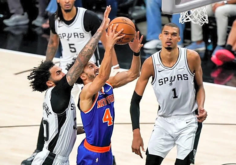 Spurs, Thunder tied for best 2026-27 title odds; Knicks fourth