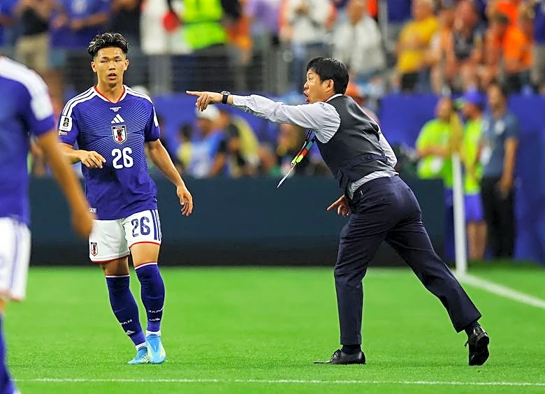 Soccer-Japan coach lauds fightback but draw with Dutch 'disappointing'