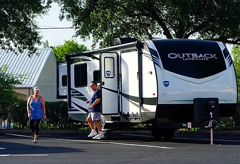 America's RV industry feels the chill of war and high gas prices