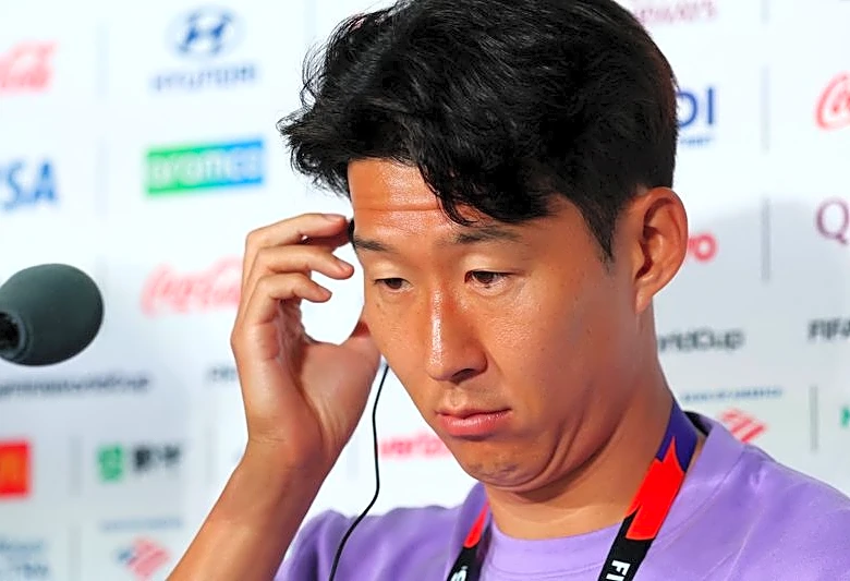 Soccer-South Korea players shun media duties after remarks about Son's military service
