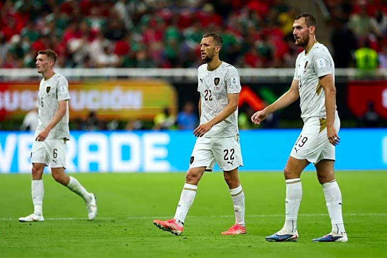 Soccer-Czechs and South Africa under pressure after opening losses