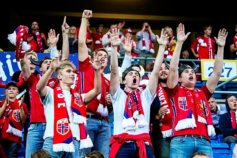 Soccer-Oslo fans could be stranded after Norway World Cup opener
