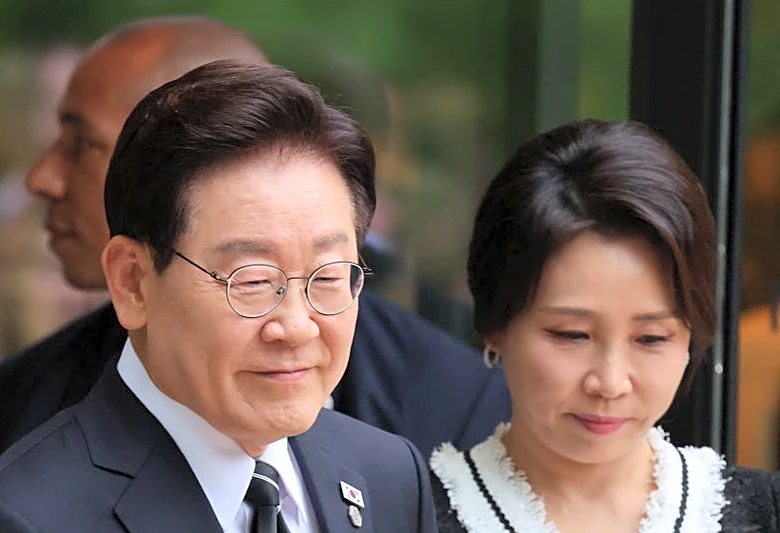 South Korea's Lee asks Trump to lead peaceful diplomacy with North Korea