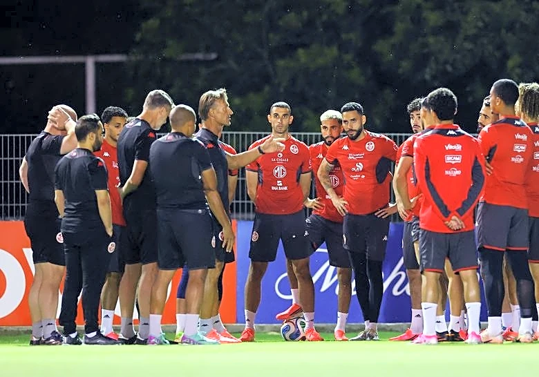 Soccer-Tunisia's new coach Renard takes reins after Lamouchi sacked
