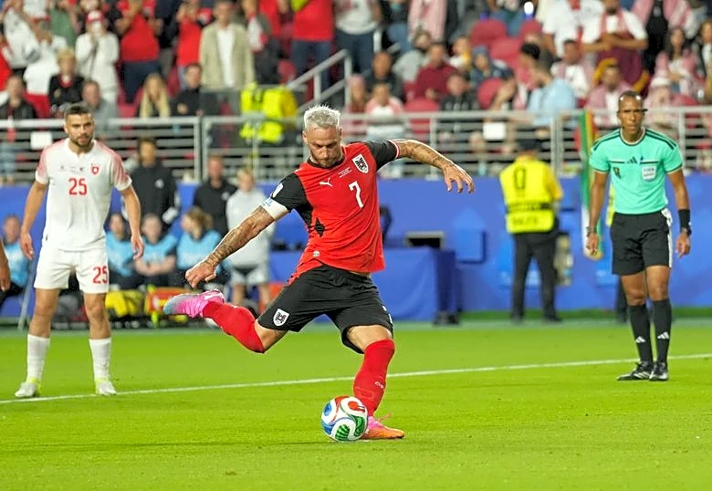 Soccer-Austria triumph on World Cup return with 3-1 win over Jordan