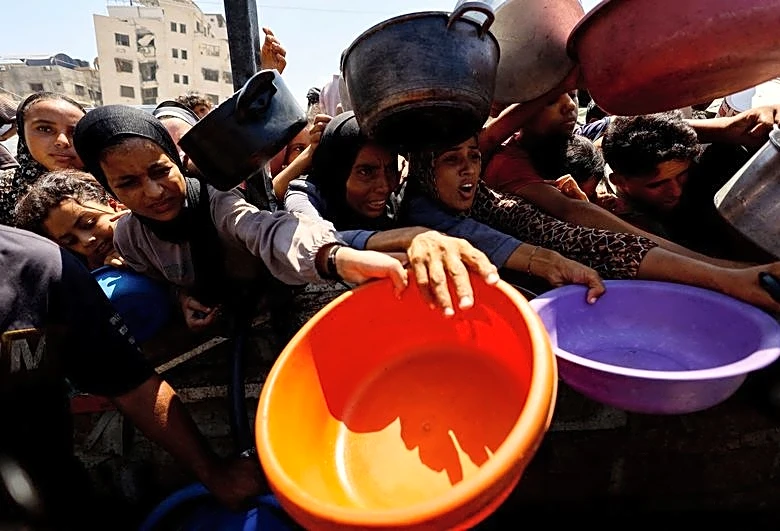 Famine risk rises in 'hunger hotspots', UN warns