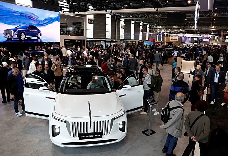 At Hong Kong auto show, China automakers to target wealthy in right-hand-drive markets