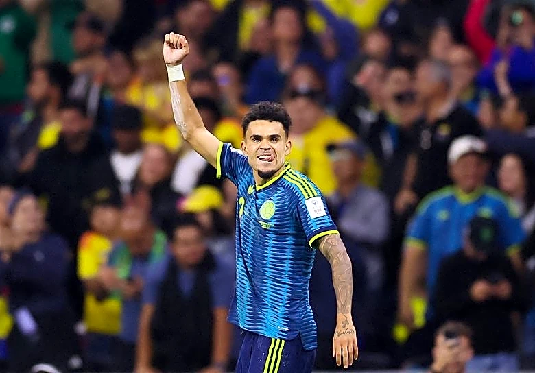 Soccer-Diaz shines as Colombia outclass Uzbekistan