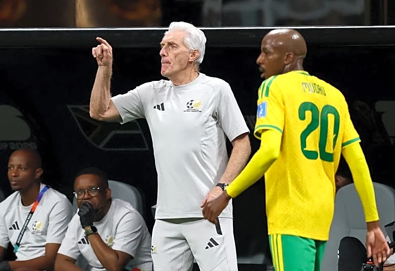 Soccer-South Africa coach praises team’s fightback against Czech Republic