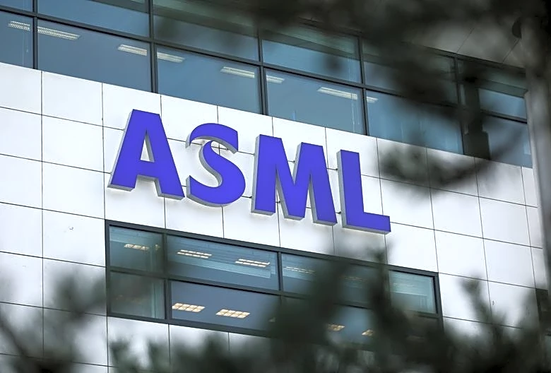 US tells ASML it's concerned one of its chipmaking tools may be in China, Bloomberg News reports