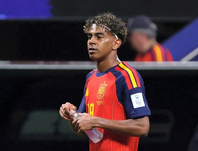 Soccer-Spain must be patient, says Yamal as he continues to manage return from injury