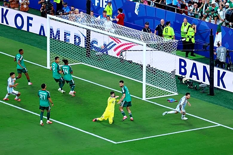 Soccer-Algeria complain to FIFA about refereeing in loss to Argentina
