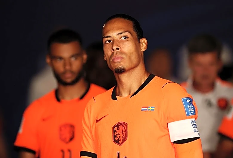 Soccer-Key Netherlands duo hopeful of facing Tunisia in final pool game